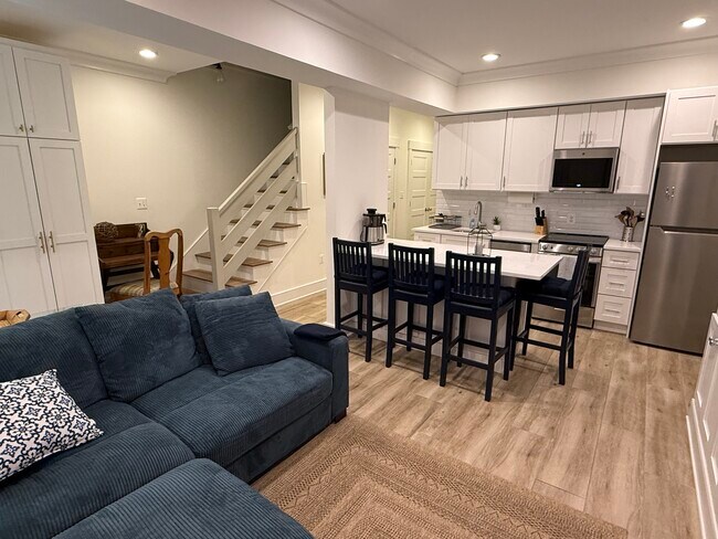Open Concept Main Liver Area