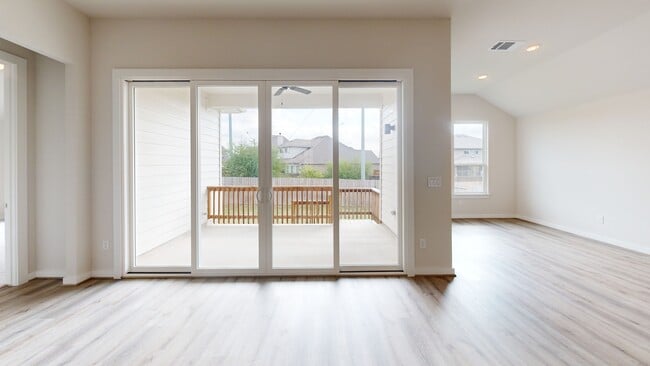 626 Foxbrook Way, Cibolo, TX 78108 - photo 2