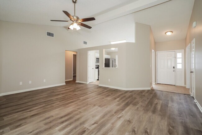 7770 Collins Ridge Blvd, Jacksonville, FL 32244 - photo 6