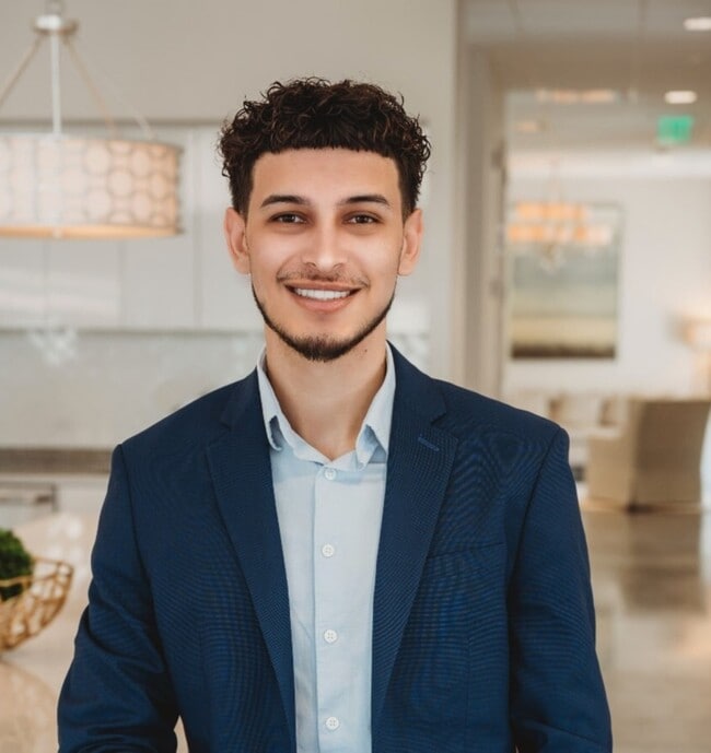 Agent Photo