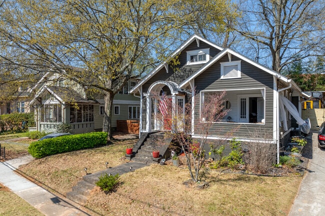 Craftsman styled bungalows are found throughout the Decatur area.