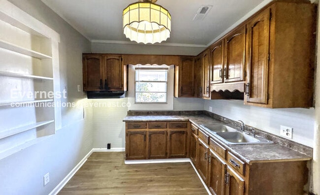 1509 44th St Ensley, Birmingham, AL 35208 - photo 2