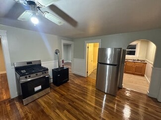 448-450 Hamilton St, Southbridge, MA 01550