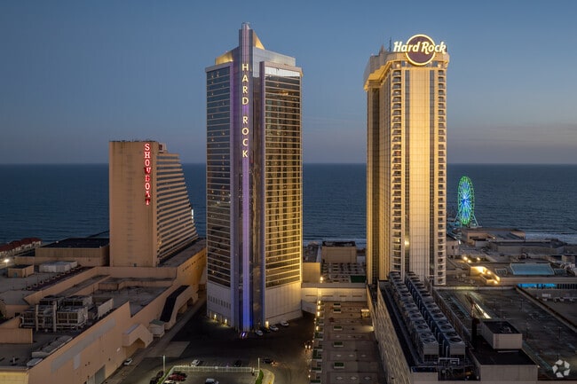 All of the casinos on the Atlantic City Boardwalk have a view of the ocean.