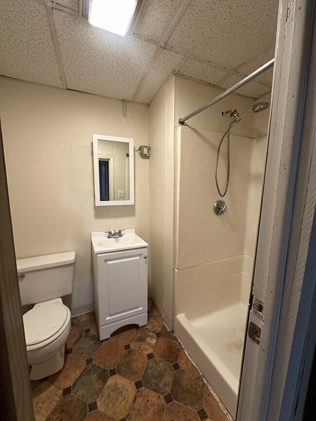 478 Windham Rd unit 478 Windham rd, Willimantic, CT 06226 - photo 6