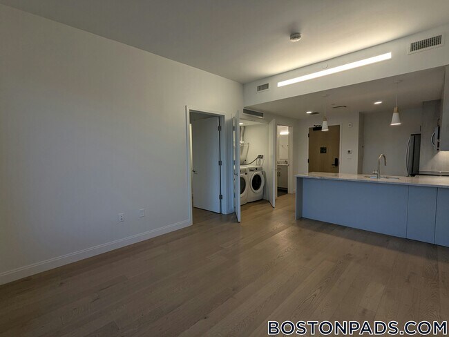 55 Brighton Ave unit 206, Allston, MA 02134 - photo 5