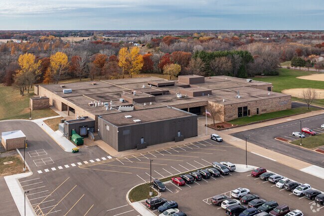 At Isanti Middle School, the student-teacher ratio is around 15:1 — giving your 6th-8th grader more attention.