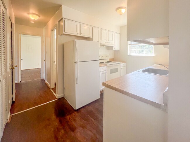 160 Lancaster Creek Dr, Lancaster, VA 22503 - photo 3