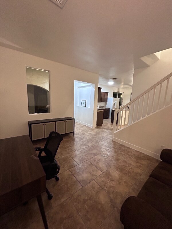 5117 S 15th Place, Phoenix, AZ 85040