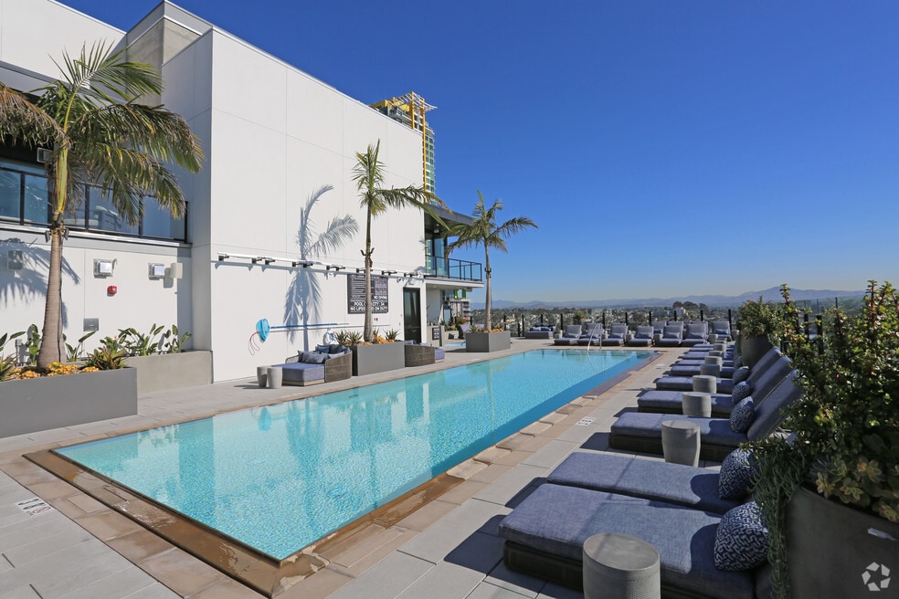 ALX, San Diego, CA 92101 - photo 1