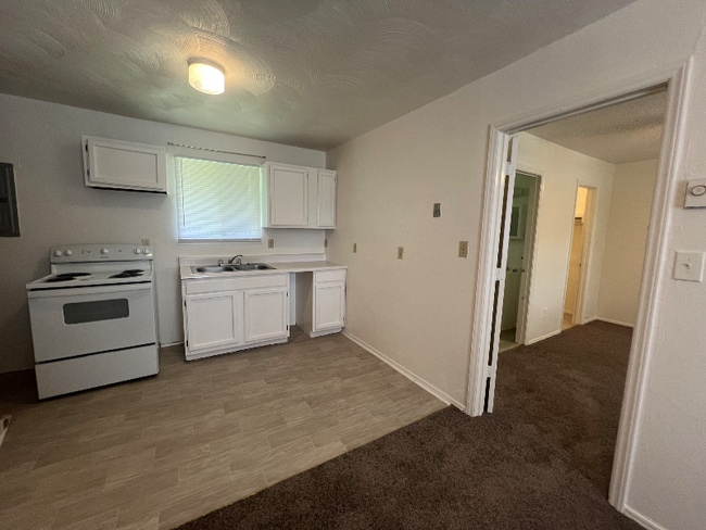 1416 Moorman Ave NW unit C, Roanoke, VA 24017 - photo 4