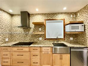 2401 W 70th St, Hialeah, FL 33016