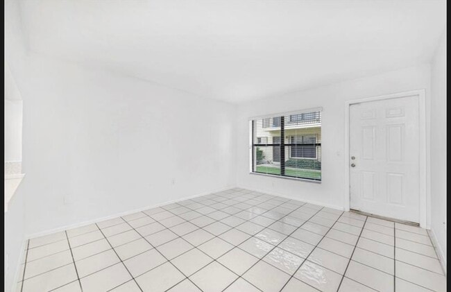 10066 NW 6th St unit 1, Pembroke Pines, FL 33024 - photo 7