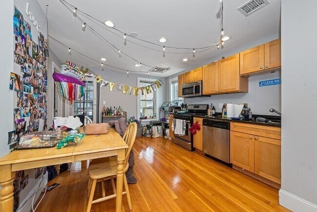 44 Hillside St unit 1, Roxbury Crossing, MA 02120 - photo 2