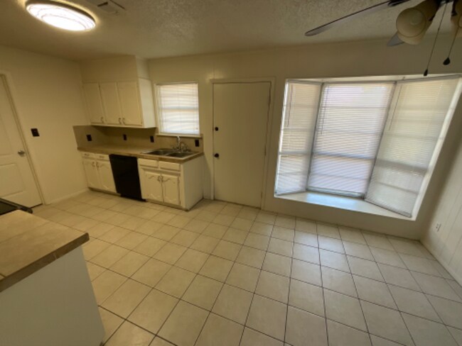 4715 Catalina Dr, Wichita Falls, TX 76310 - photo 5