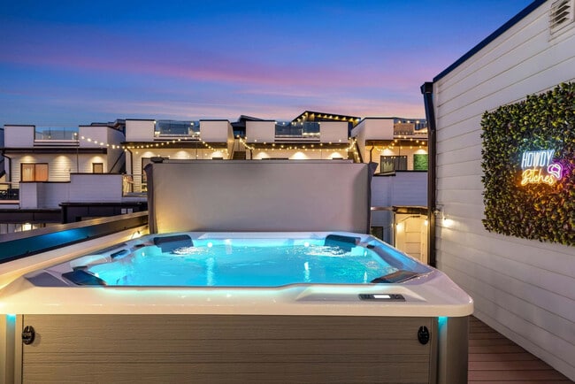 1313 Baptist World Center Dr unit ID1325672P, Nashville, TN 37207 - photo 7