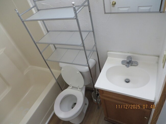 423 E 8th St unit A, Anderson, IN 46012 - photo 3