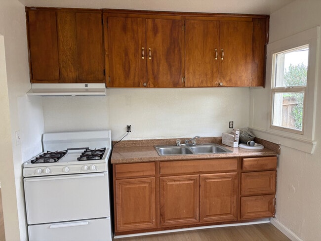 15933 W Hanford Armona Rd, Lemoore, CA 93245 - photo 7