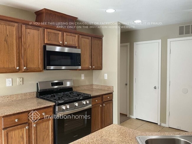 8019 Torremolinos Ave, Las Vegas, NV 89178 - photo 5