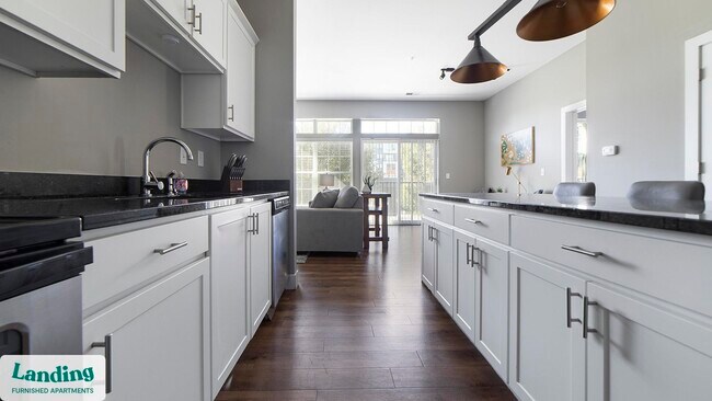 41 E 9th Ave unit 3-200, Columbus, OH 43201 - photo 5