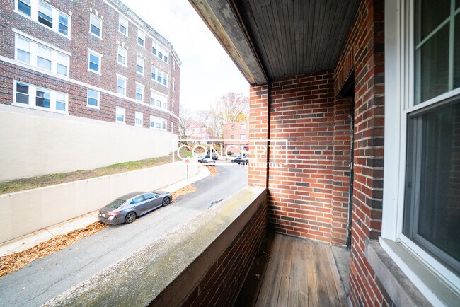 58 Selkirk Rd unit 4, Brighton, MA 02135 - photo 5