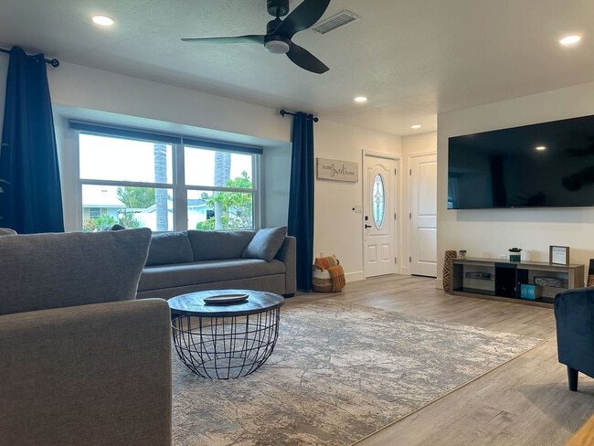 1311 Cypress Ave unit ID1346495P, Venice, FL 34285 - photo 7