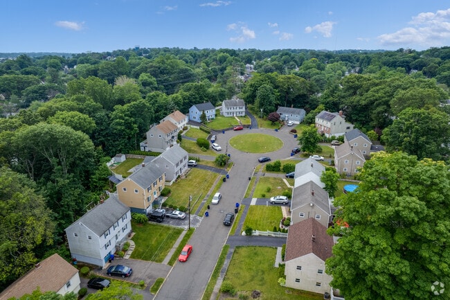 A quiet cul-de-sac located in the neighborhood of Spring Hill.