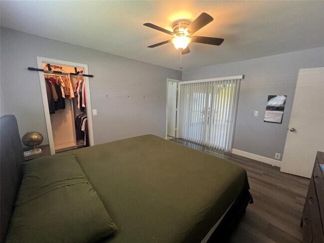 7975 NW 8th St, Margate, FL 33063 - photo 7