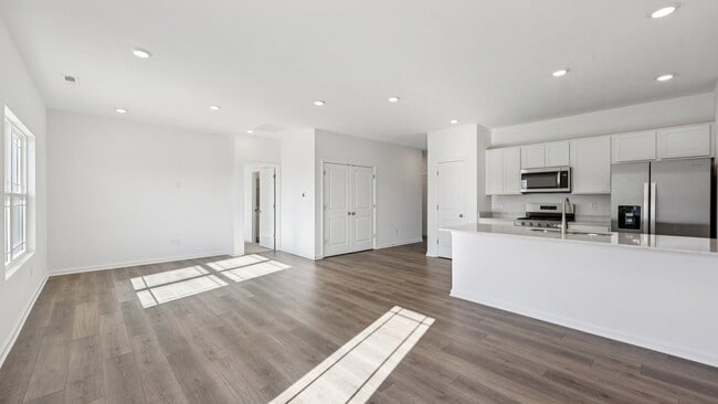 1521 Adios Butler Ct, Danville, IN 46122 - photo 6