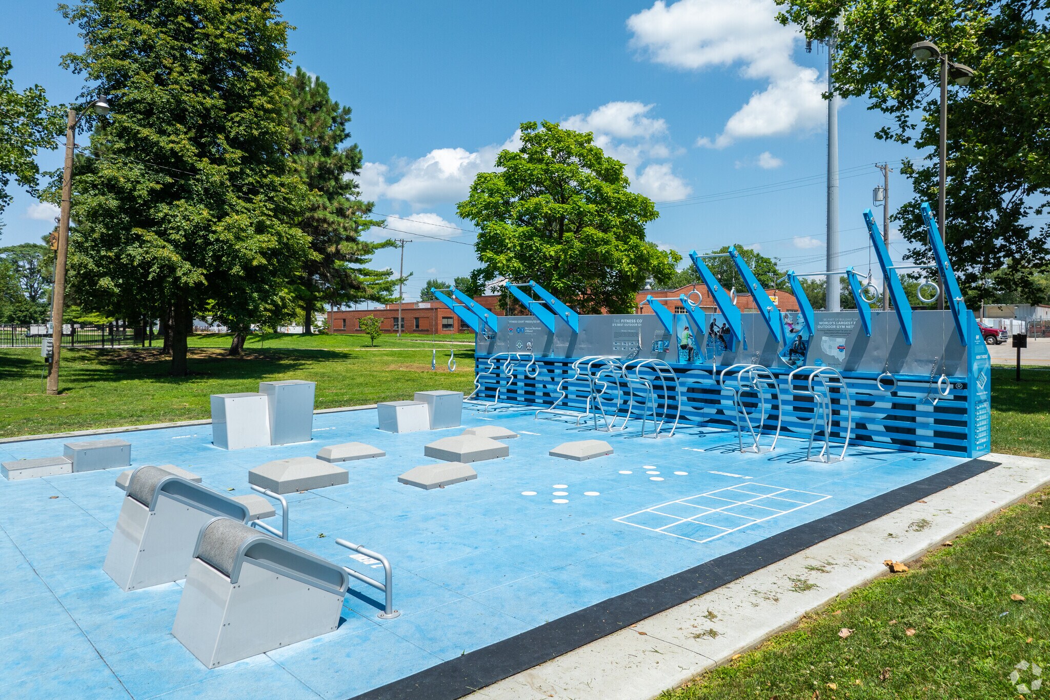 There is an outdoor calisthenics fitness court at Comer Cox Park.