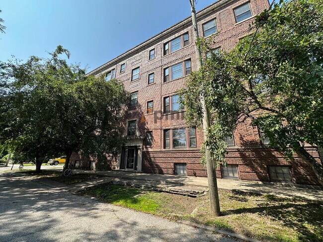 710 Perry St unit 4, La Porte, IN 46350 - photo 3