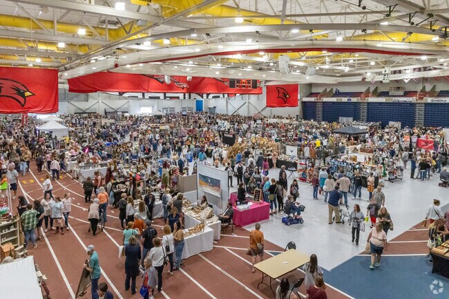The SVSU Arts & Crafts Show draws people from all over Saginaw and the state.
