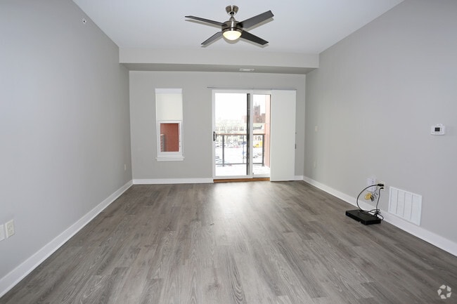 Charlotte Square, Rochester, NY 14607 - photo 5