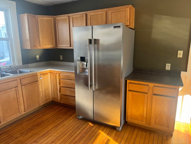 198 Summer St unit 1, Auburn, ME 04210 - photo 3