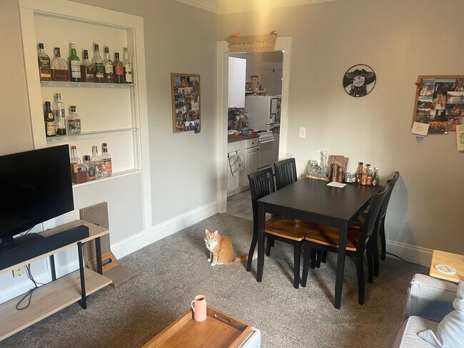 246 Taylor St unit 1A, Manchester, NH 03103 - photo 6