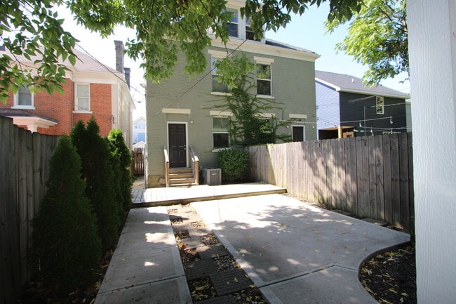 164 N 18th St, Columbus, OH 43203 - photo 3