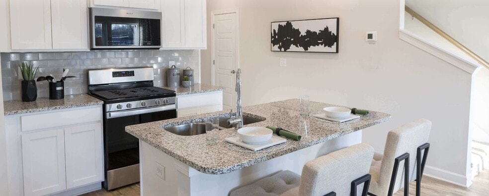 918 Clearhaven Ln, Fuquay Varina, NC 27526 - photo 1