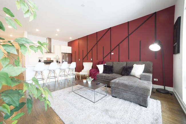 2048 W Chicago Ave unit ID1244904P, Chicago, IL 60622 - photo 3