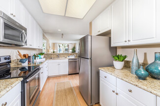 3535 Lebon Dr, San Diego, CA 92122