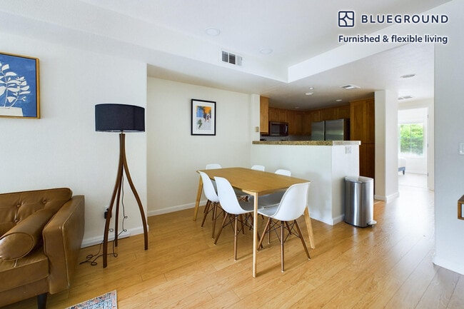 2153 Sonador Commons, San Jose, CA 95128 - photo 4