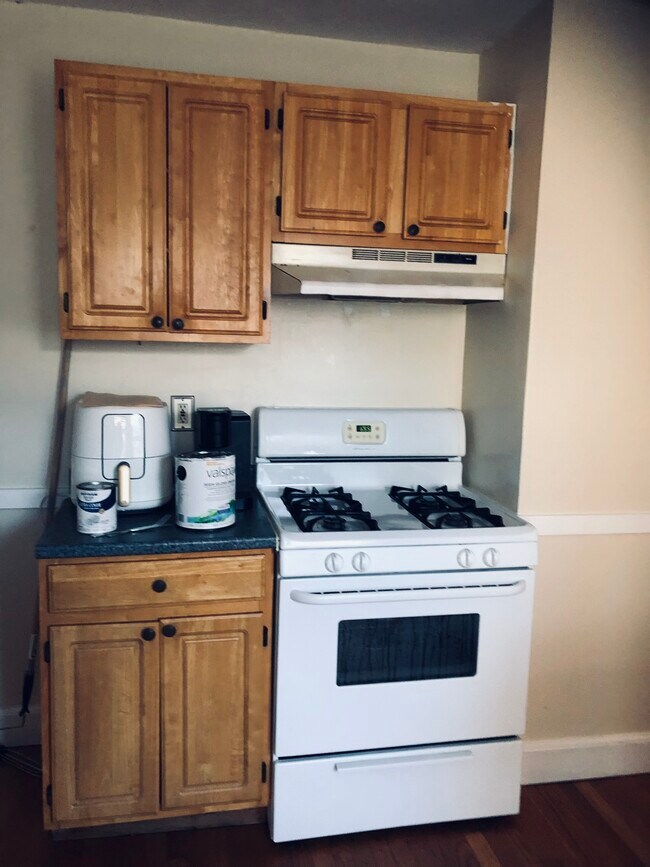 Kitchen Left
