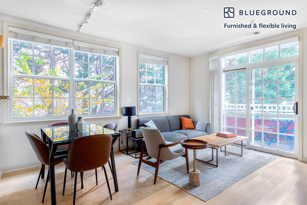 925 N Garfield St unit FL2-ID237, Arlington, VA 22201 - photo 1