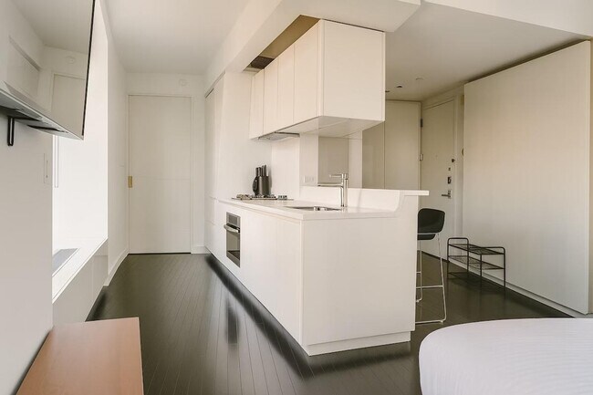 76 Trinity Place unit ID1336090P, New York, NY 10006 - photo 7
