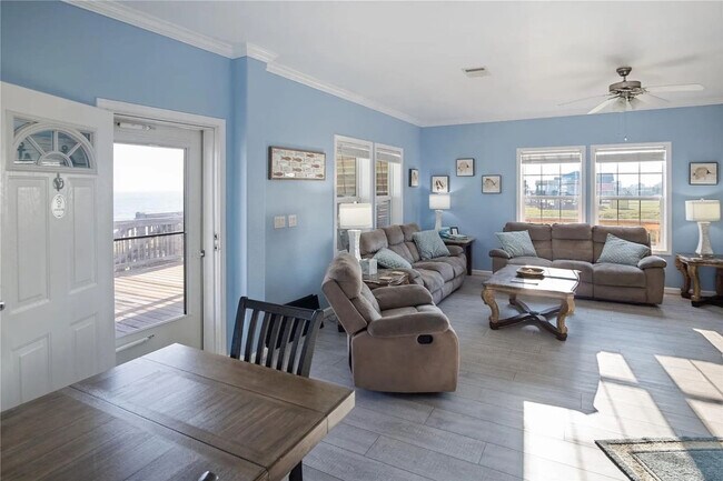 975 Dolly St unit ID1364178P, Bolivar Peninsula, TX 77617 - photo 4