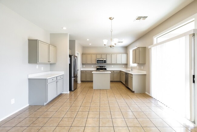 6409 S 69th Glen, Laveen, AZ 85339 - photo 7