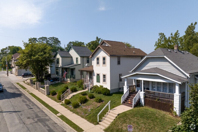 North Division is an established Milwaukee neighborhood where homeowners take pride.