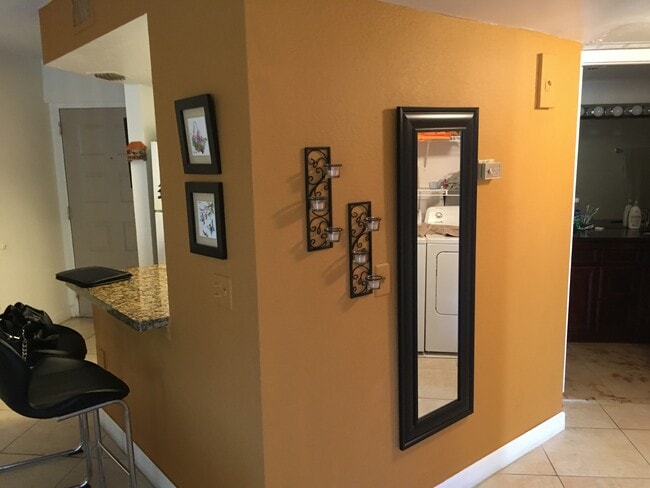 8215 Lake Dr unit 8215 Lake Drive Apt, Doral, FL 33166 - photo 6