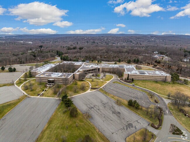 Franklin Lakes is home to a variety of fortune 500 and other business complexes.