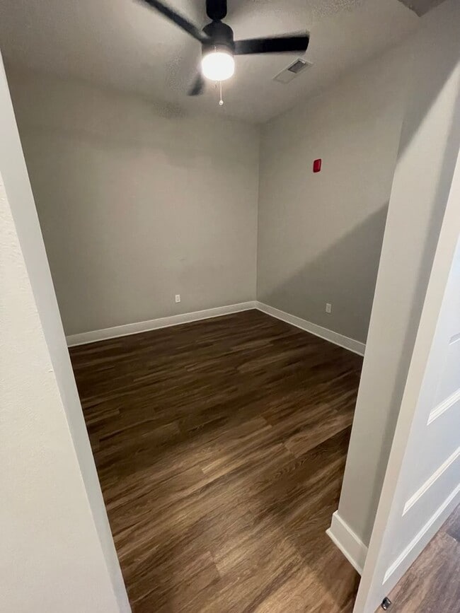 201 N Church St, Mooresville, NC 28115