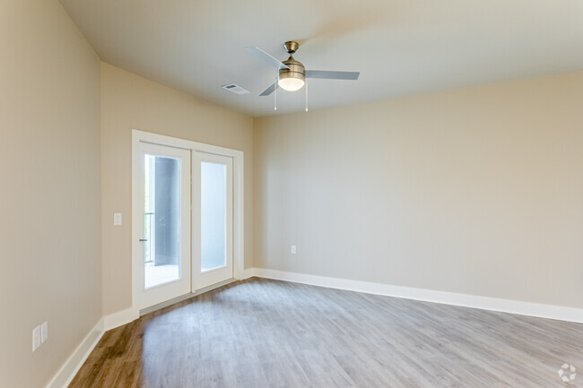 1BR, 1BA - The Maggie